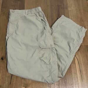 The North Face Men’s XXL Hiking Light Weight Khaki Cargo Pants 30” Inseam
